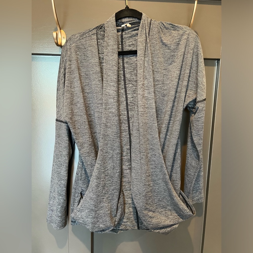 Lucy Open Front Top